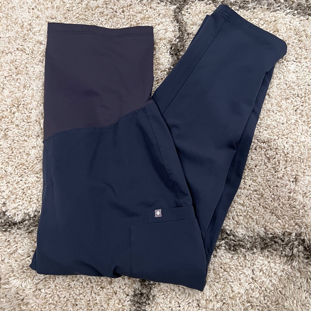 FIGS petite Yola Maternity Scrub Pants